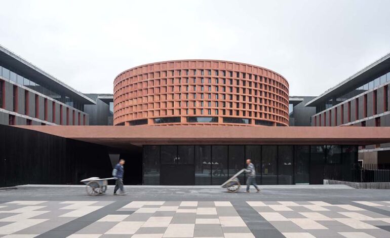 Reimagining Tradition: Qujiang Museum of Fine Arts Extension